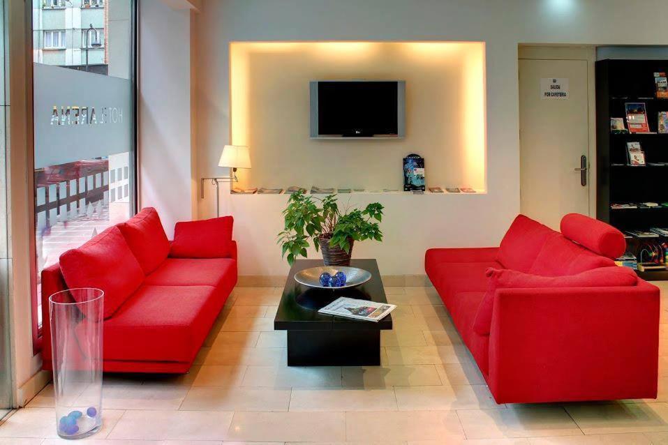 Hotel Arena Хихон Экстерьер фото
